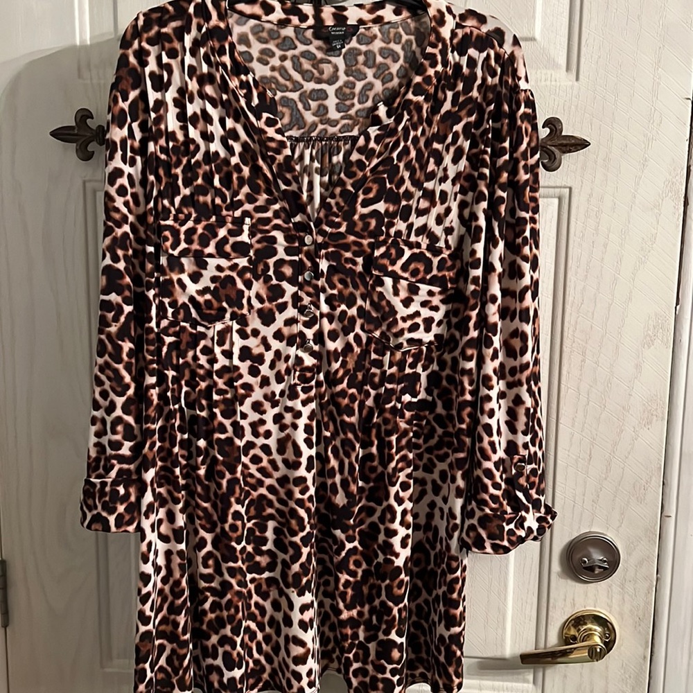 3X Cocomo, woman, leopard print shirt